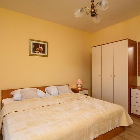 Apartmen Karmen 2 Trogir Exterior photo