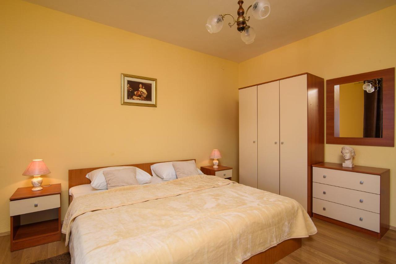 Apartmen Karmen 2 Trogir Exterior photo